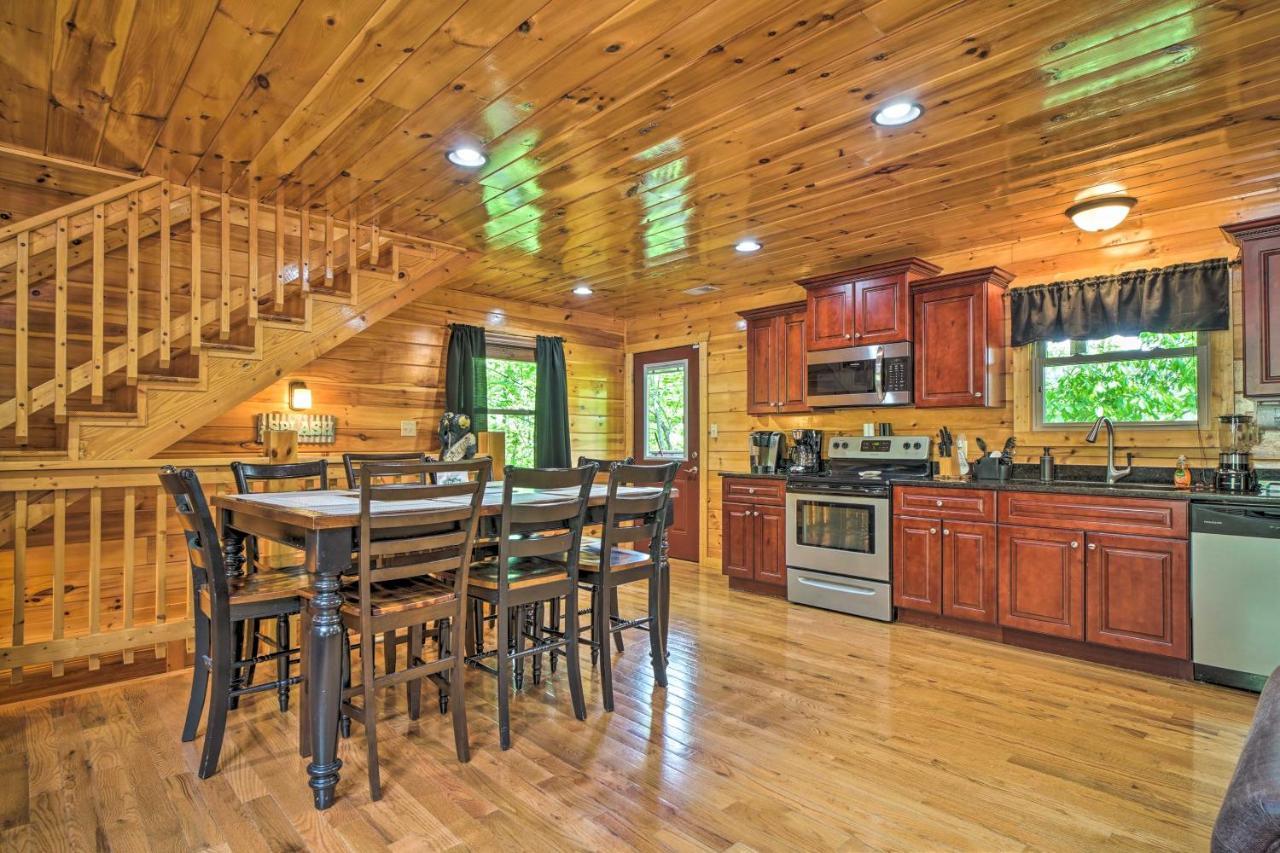 Pigeon Forge Cabin Sauna, Saltwater Pool And Views! Sevierville Εξωτερικό φωτογραφία