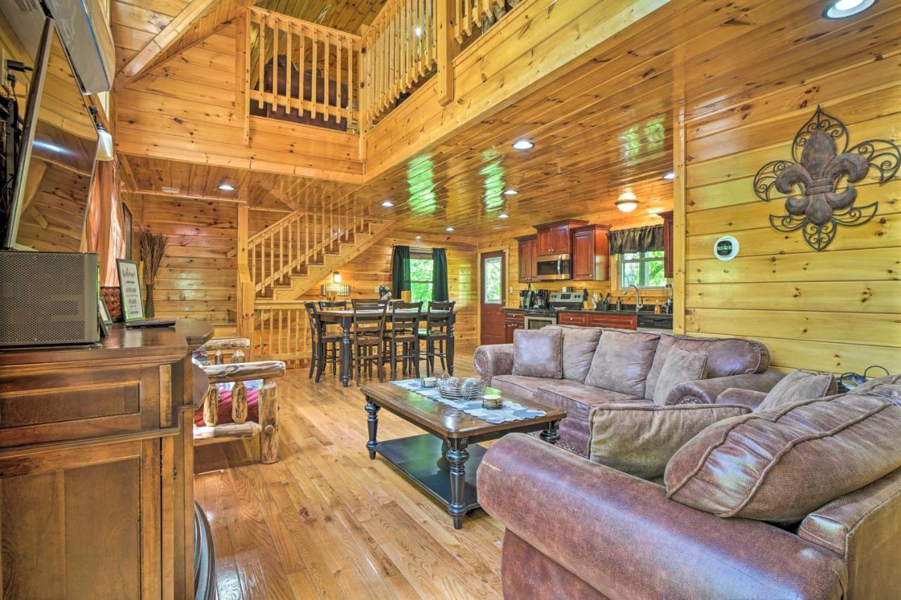 Pigeon Forge Cabin Sauna, Saltwater Pool And Views! Sevierville Εξωτερικό φωτογραφία