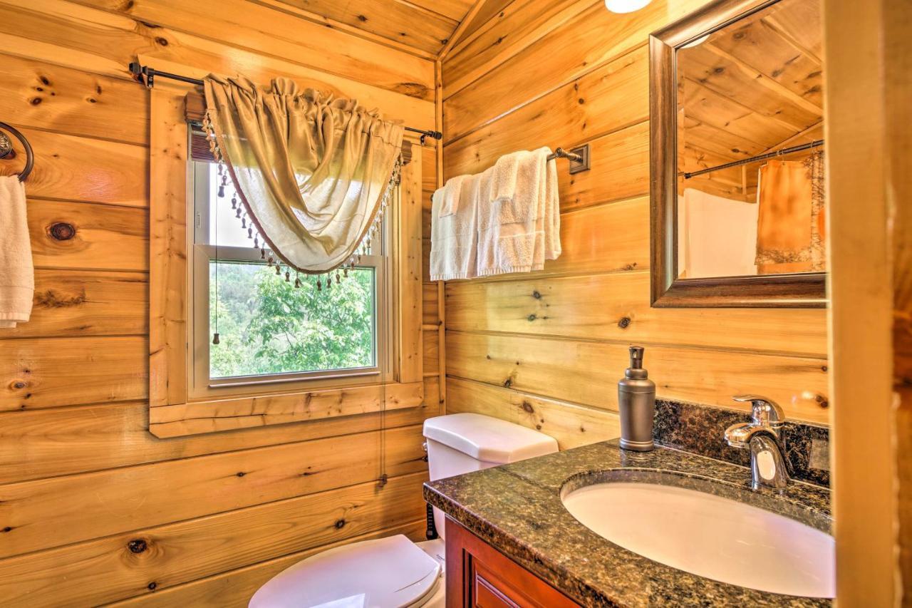 Pigeon Forge Cabin Sauna, Saltwater Pool And Views! Sevierville Εξωτερικό φωτογραφία