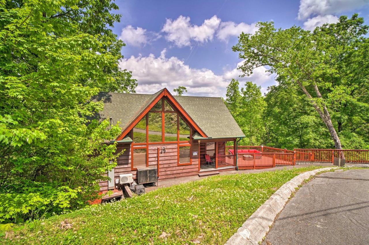 Pigeon Forge Cabin Sauna, Saltwater Pool And Views! Sevierville Εξωτερικό φωτογραφία